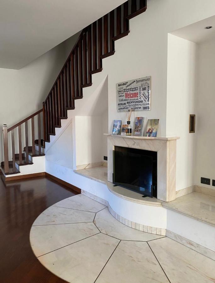 Il Caravaggio Guest House Грасобио Екстериор снимка