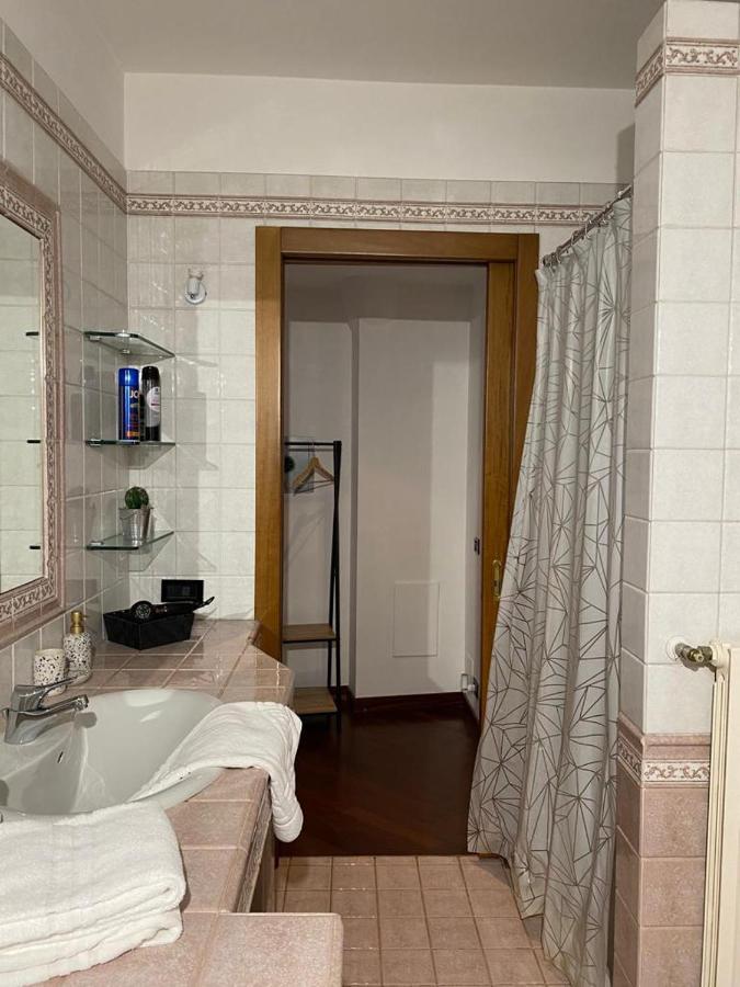 Il Caravaggio Guest House Грасобио Екстериор снимка