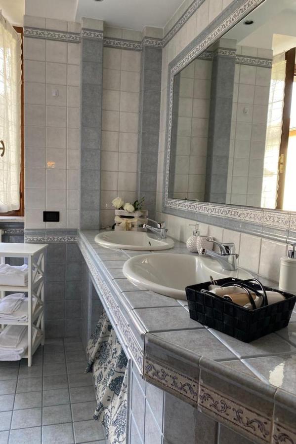Il Caravaggio Guest House Грасобио Екстериор снимка